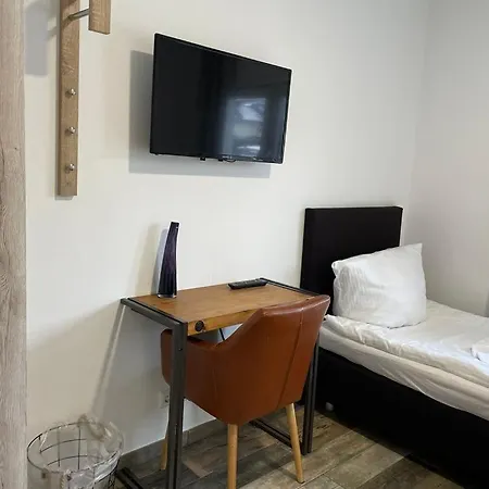 Hotel Grüner Baum 2*