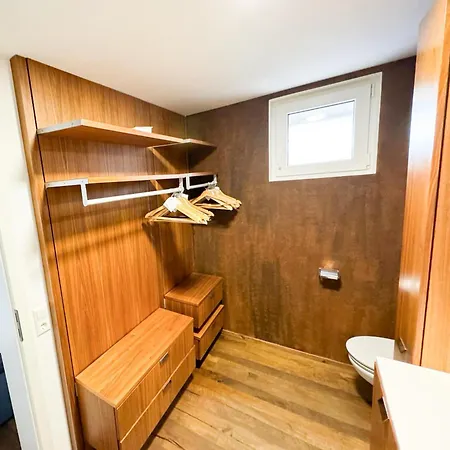 Grüner Baum Otel 2*