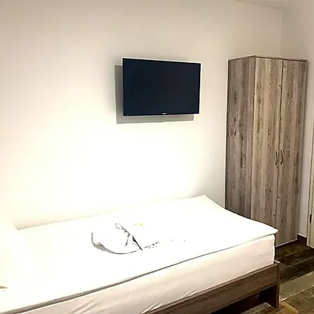 Grüner Baum Hotel 2*